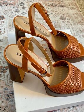 Katy Perry Woven Ankle Strap Heels *Heel Finish Flaws* size 9.5 Shoes